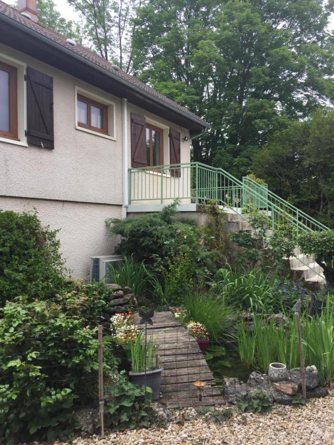 Bed and Breakfast Sous La Tour Agencourt Zewnętrze zdjęcie